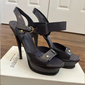 Yves Saint Laurent gray strappy platforms heels. Size 37.5.